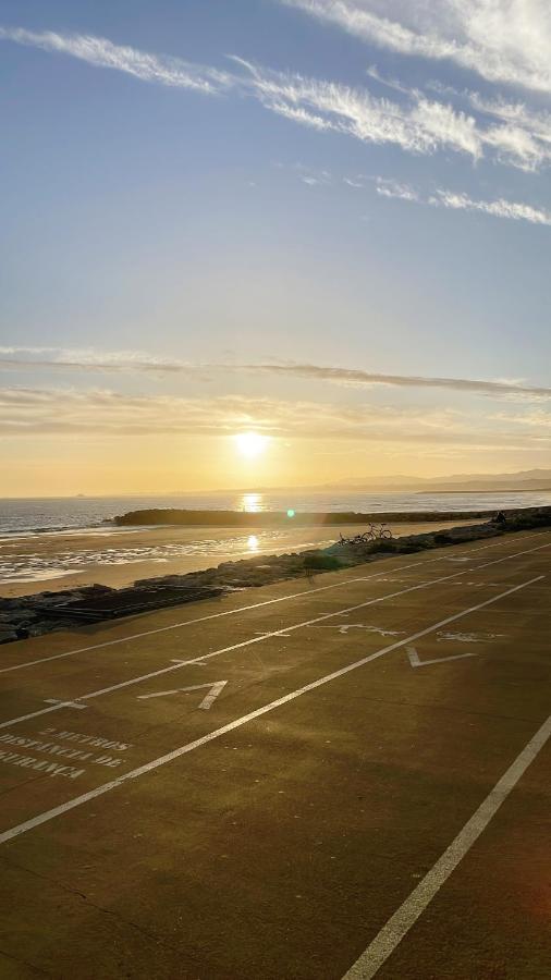 Villa House Upscale With Pool Costa da Caparica