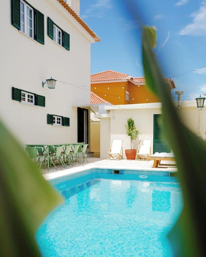 House Upscale With Pool